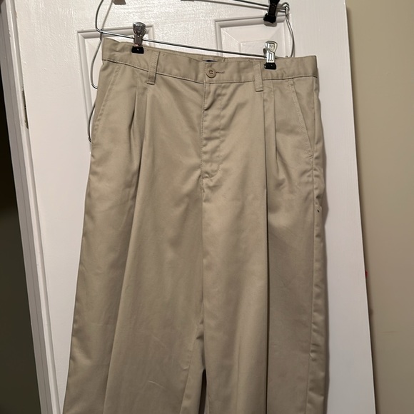 Dress pants - Picture 3 of 4